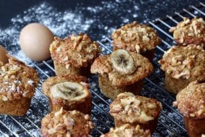 کیک موز و گردو