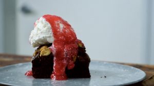 طرز تهیه براونی پسته