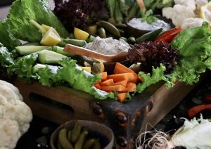 بشقاب سبزیجات خام