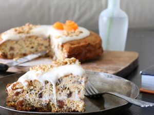 کیک هویج و گردو