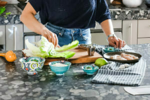 سالاد سزار با مرغ