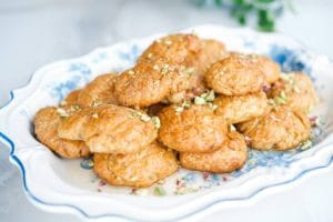 طرز تهیه کیک عسلی یونانی