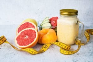 نقش میوه در کاهش وزن و چربی سوزی