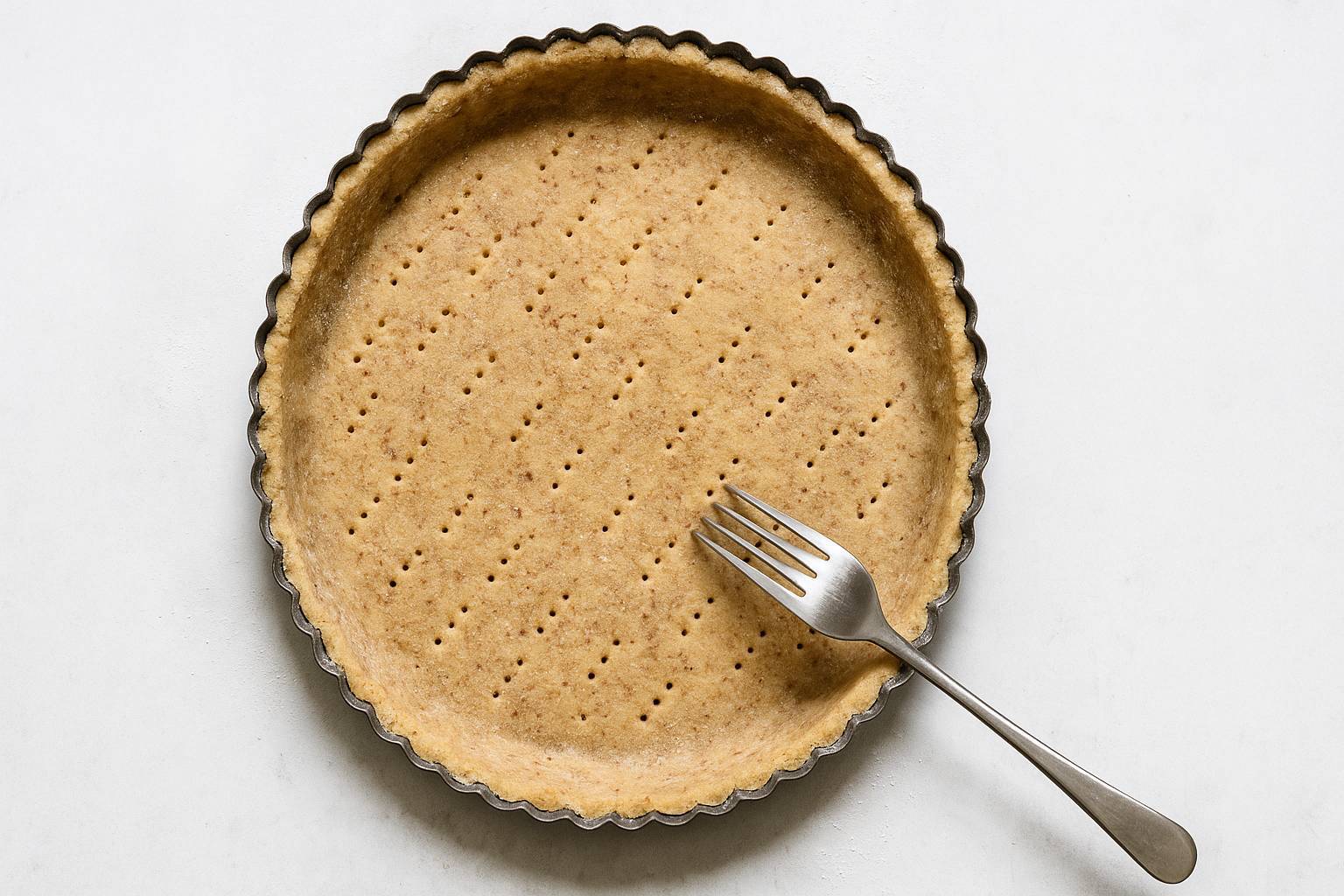 دسر مربایی اتریشی تارت لینزر (Linzer Torte)