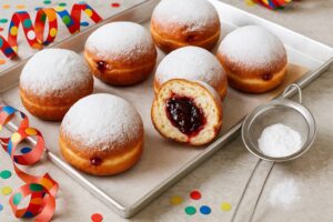 پیراشکی مربایی اتریشی کراپفن (Krapfen)